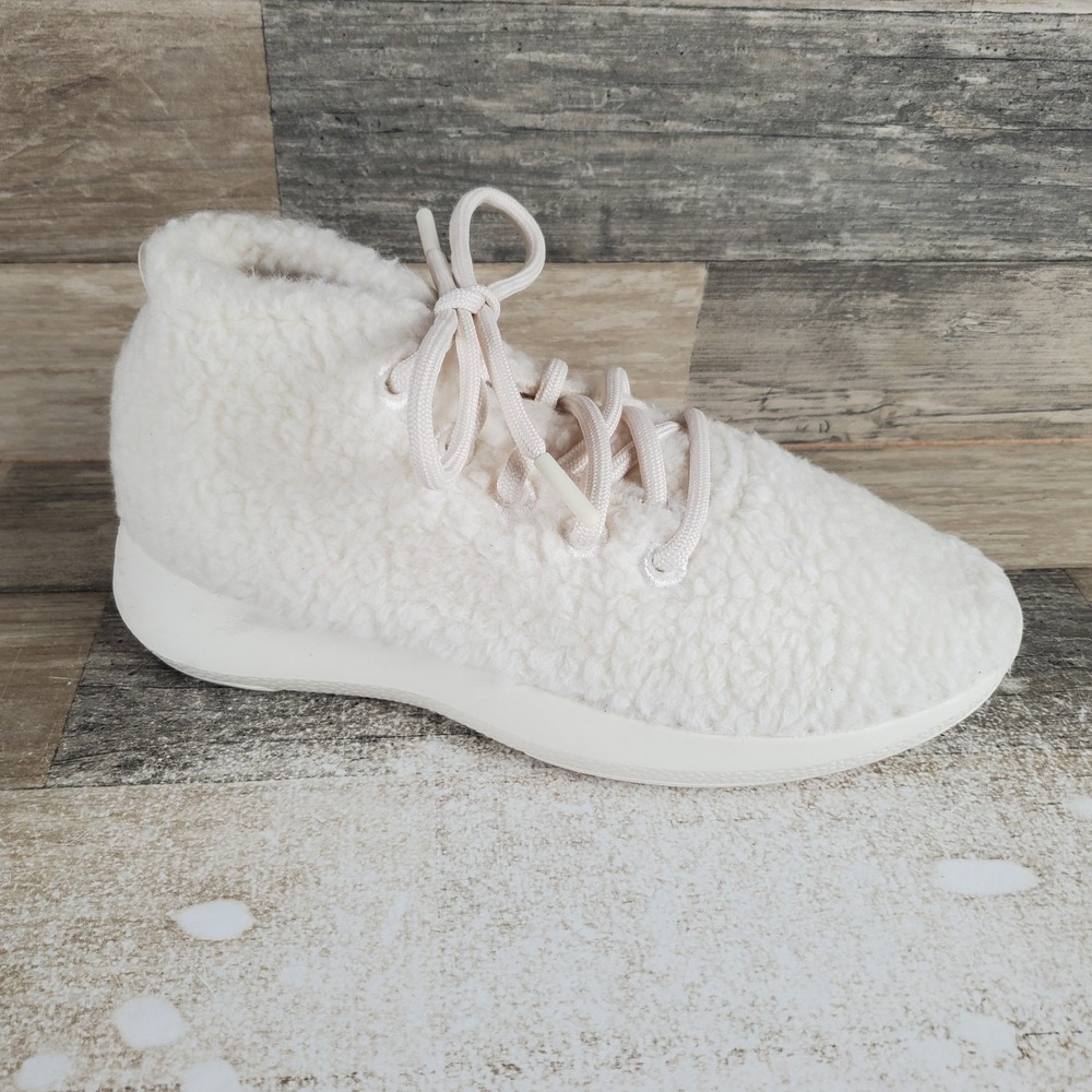 Allbirds Wool Runner Up Fluffs Womens Shoes Sz 8 W Natural White Lace Up Sneaker